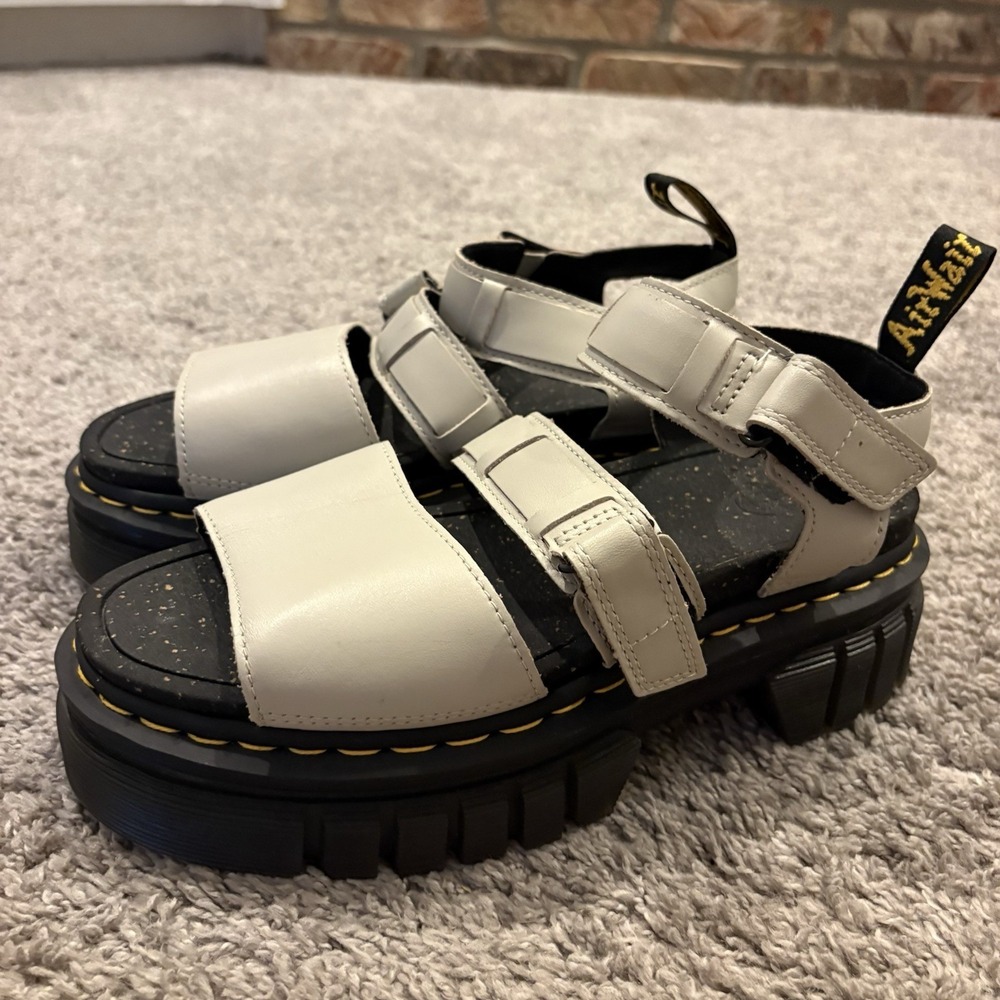 Dr Martens Ricki 3-Strap Chunky Platform Leather Strap Sandals Womens / Ladies 9